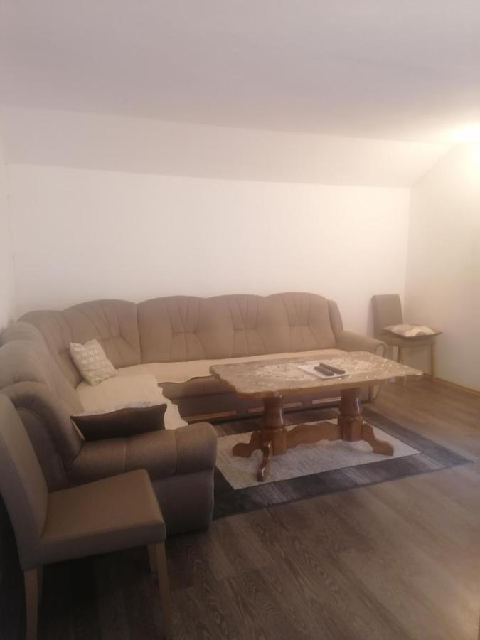 Apartment Jopa Кореница Экстерьер фото