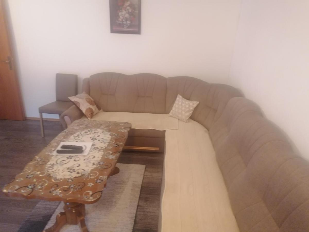 Apartment Jopa Кореница Экстерьер фото
