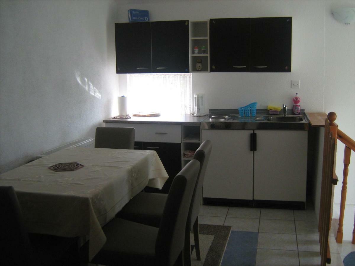 Apartment Jopa Кореница Экстерьер фото