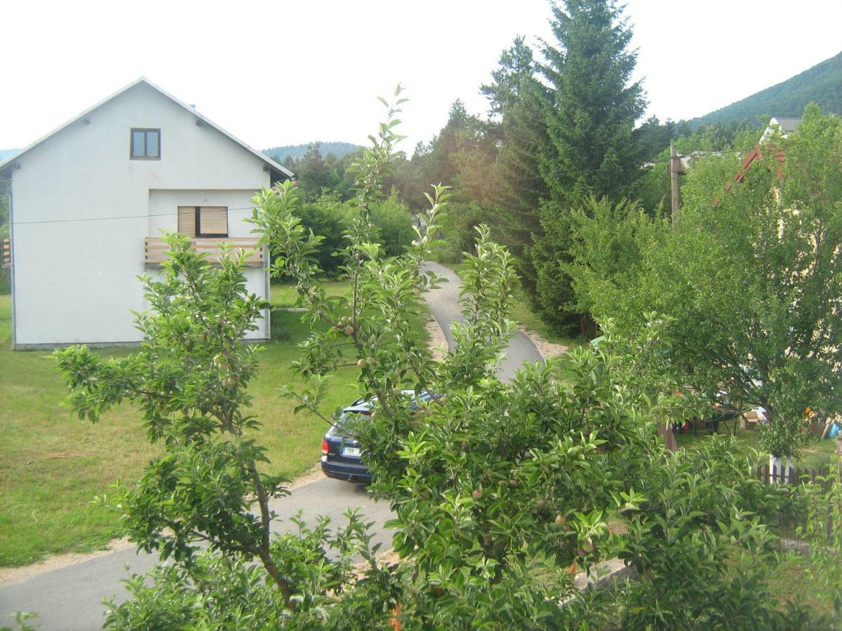 Apartment Jopa Кореница Экстерьер фото