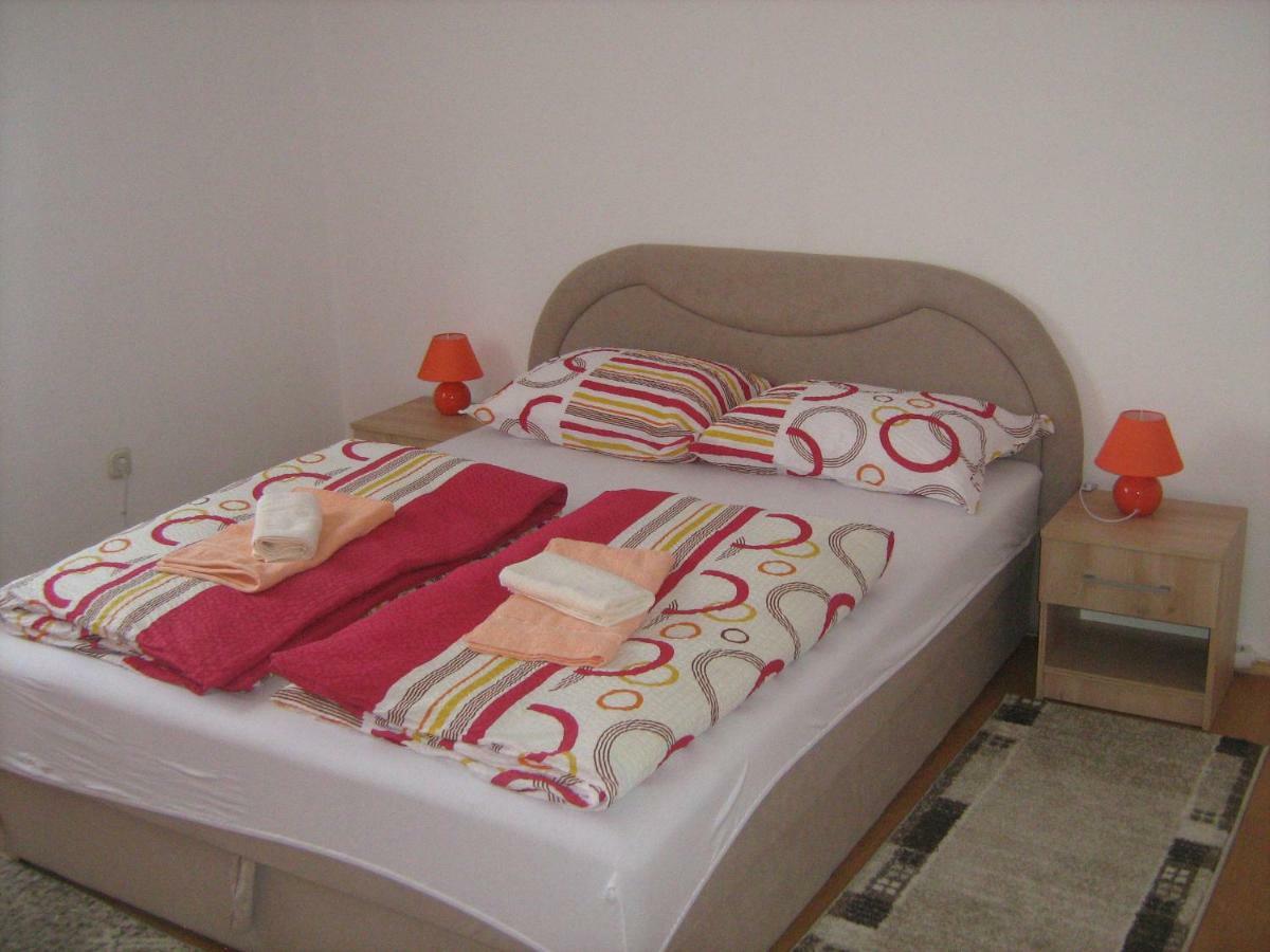 Apartment Jopa Кореница Экстерьер фото